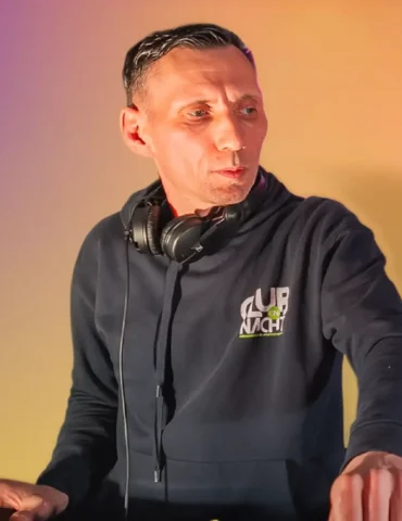 Marc M.
